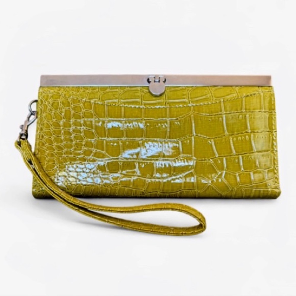 FAUX CROC Chartreuse Clutch Wallet w/ Wristlet Strap Multi-Compartments w/ Zip